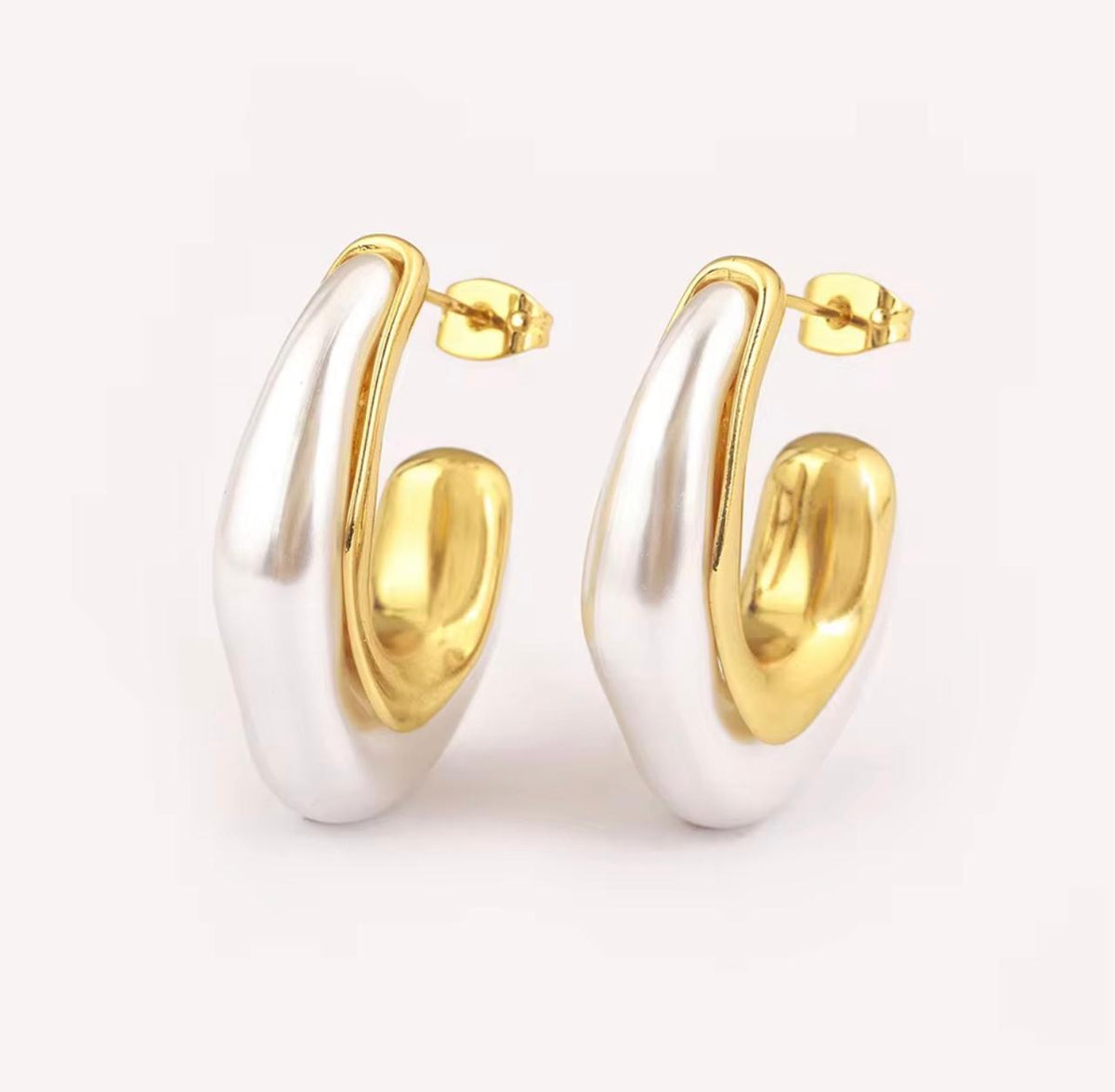 Arkaee Aura Pearl Hoops