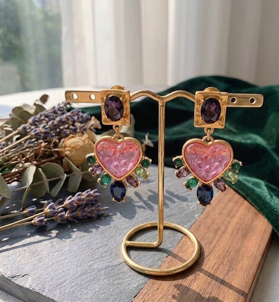 Vintage Heart Crush